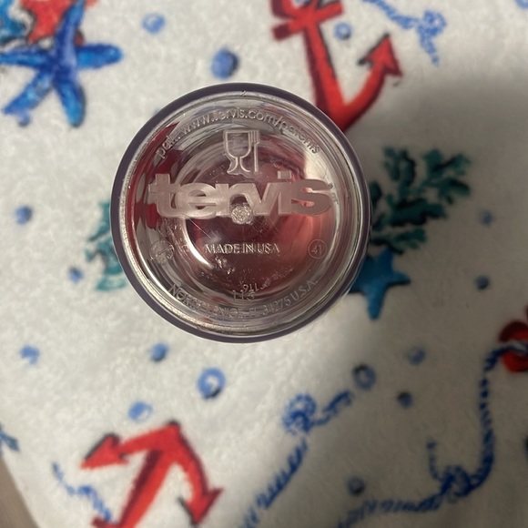 Mickey Mouse Tervis - Picture 3 of 5